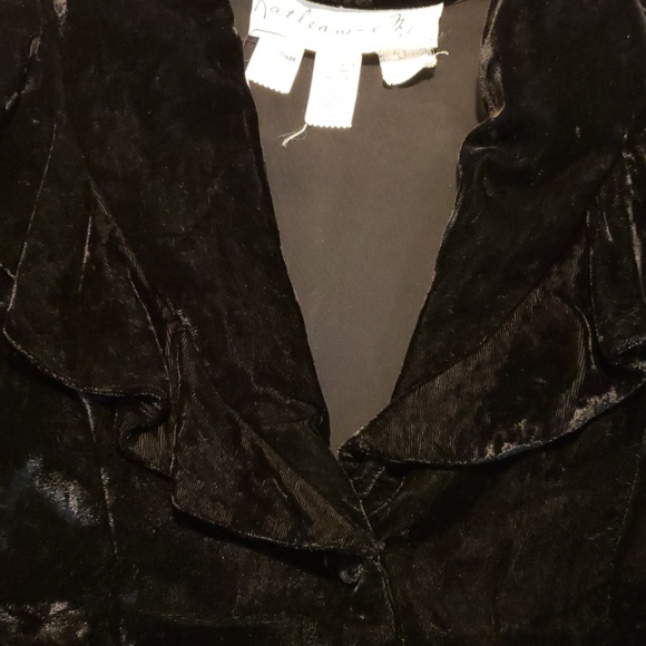 Vintage velvet jacket - Picture 2 of 8